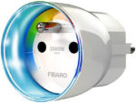 Smart zásuvka Fibaro Wall Plug E (FGWPE-102 ZW5) – Z-Wave, 2500 W, meranie spotreby – Obrázok 3